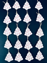 Charger l'image dans la galerie, Boîte de 4 pendentifs Sapin pour sapin de Noël
