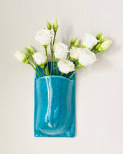 Charger l'image dans la galerie, Vase Mural Bleu Turquoise

