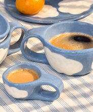 Charger l'image dans la galerie, Tasse Bleue Nuage Blanc
