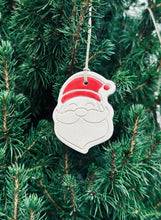 Charger l'image dans la galerie, Boîte de 4 pendentifs Père Noël pour sapin

