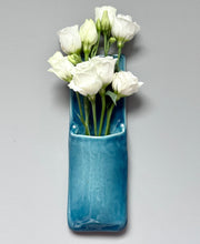 Charger l'image dans la galerie, Vase Mural Bleu Délavé 3

