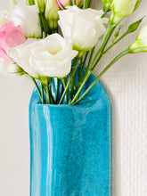 Charger l'image dans la galerie, Long Vase Mural Bleu Turquoise
