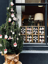 Charger l'image dans la galerie, Boîte de 4 pendentifs Père Noël pour sapin

