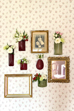 Charger l'image dans la galerie, Vase Mural Aubergine
