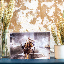Charger l'image dans la galerie, Bloc Plexi 10x15 cm - CHEVAL SOUS LA NEIGE
