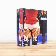 Charger l'image dans la galerie, Bloc Plexi 10x10 cm - ROLER DERBY JARRETELLE
