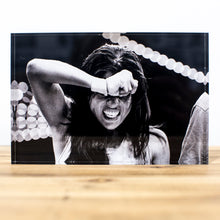 Charger l'image dans la galerie, Bloc Plexi 10x15 cm - SUSPENSE BOXE
