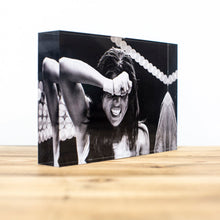 Charger l'image dans la galerie, Bloc Plexi 10x15 cm - SUSPENSE BOXE
