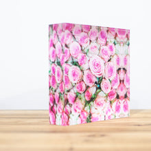 Charger l'image dans la galerie, Bloc Plexi 10x10 cm - ROSES
